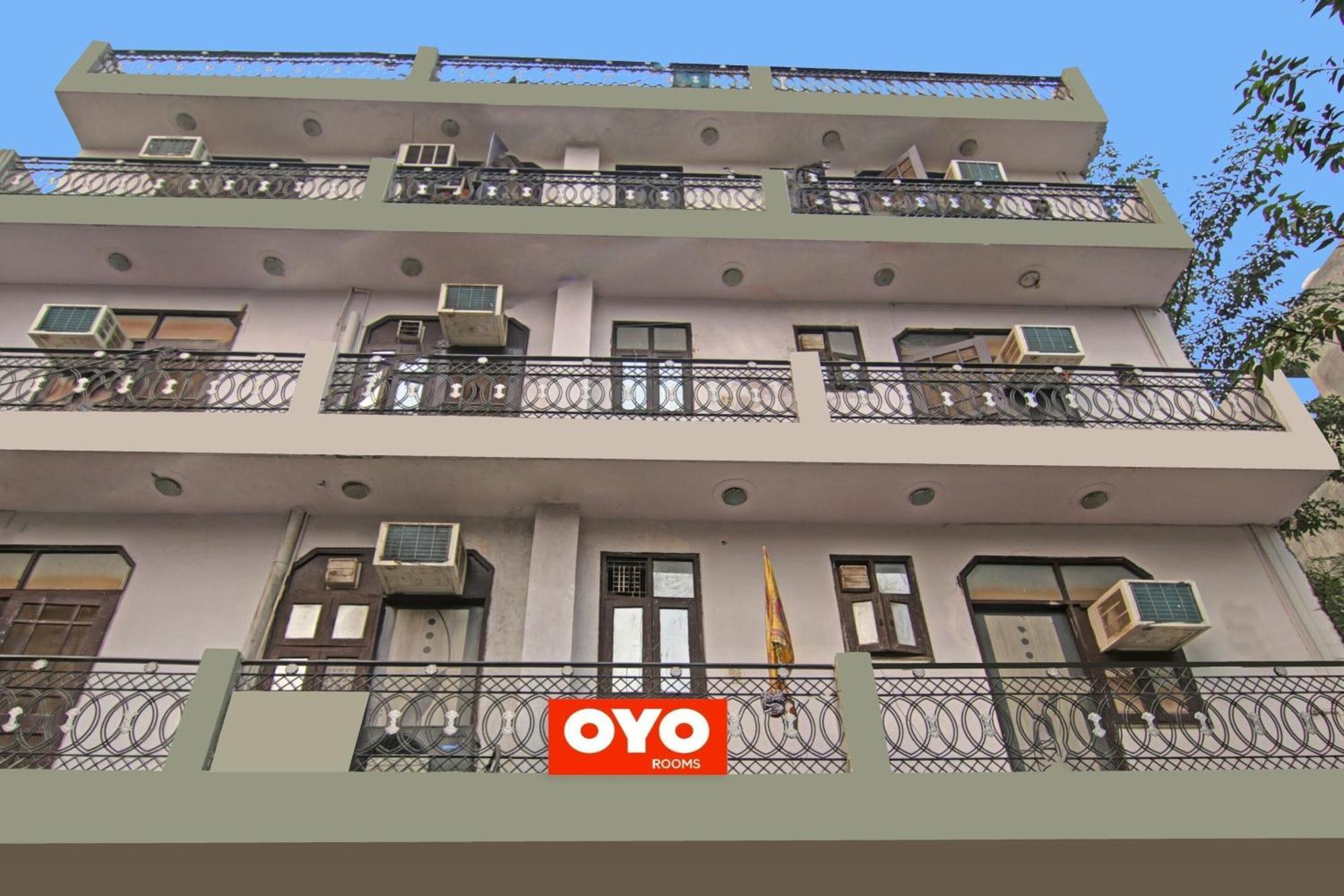 Flagship Hotel Decent Stay Near Pvr Vikaspuri Delhi นิวเดลี ภายนอก รูปภาพ