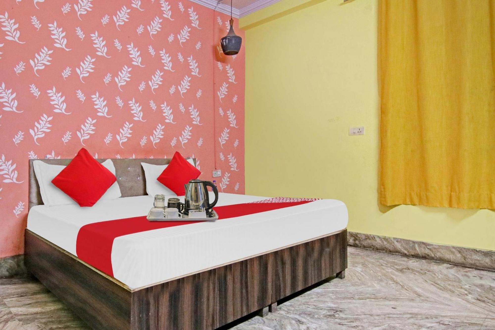 Flagship Hotel Decent Stay Near Pvr Vikaspuri Delhi นิวเดลี ภายนอก รูปภาพ